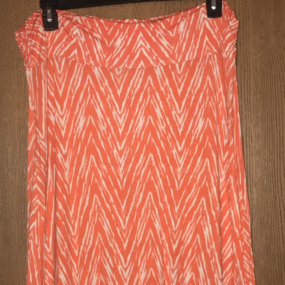 Maxi skirt - Coral and white Aztec design